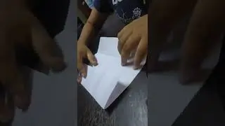 Easy origami quadruple square flasher