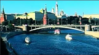Cruise from the Center of Moscow, Moscow Kremlin & The Cathedral of Christ the Savior
