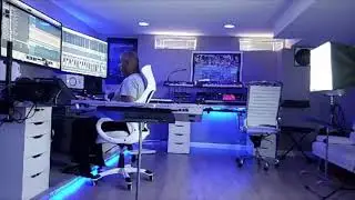 AUX88 (Keith Tucker) makes a remix for Diffuse Reality Records on Vinyl.