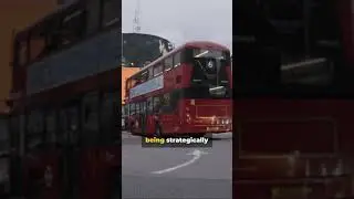 The suspected anti-Ulez attack involves cutting down traffic lights with an angle grinder