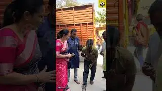 ಅಭಿಮಾನಿ ಕಾಲಿಗೆ ಬಿದಿದ್ದಕ್ಕೆ ಅಶ್ವಿನಿ ಮೇಡಂ ರಿಯಾಕ್ಷನ್ 🙏| Ashwini Puneeth Rajkumar | Appu Songs #appu