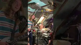 Eilish goes grunge #billieeilish #rock #grunge #foryou #cover