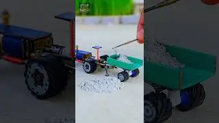 Mini Machine Grinds Popcorn and Loads It into a Small Tractor 🚜🍿 | TinyHaus Makerz#shorts