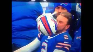 Dan Carpenter Hits himself in Face with helmet