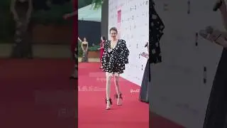 Th&iacute;ch Vy / Stephy Qiwei (Qi Wei)