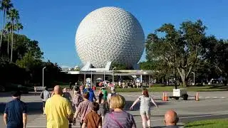 Disney World security guard assaulted for enforcing masks at theme park: police
