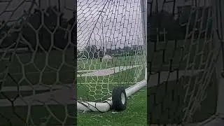 Training shooting to lower corner #freekicktraining #asmr #soccerkick #football #soccer #footkick