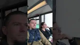 V Dublinu jedeme busem. 🚌 C&iacute;lov&aacute; stanice Phoenix park. 🌲 #zasenahoru #dublin #travel #travelvlog