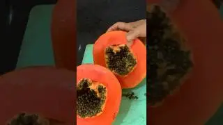 😱How to Cut a Papaya Like a Pro! 🍈✨ Easy & Quick Papaya Cutting Hack!#shorts #food