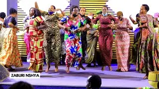 Mbega Ababyeyi Babyinira Imana neza we... IGISIRIMBA cy'Abayumbe/ BIRARYOSHYE KUBABONA BATAMBA