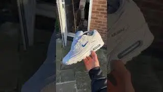 Nike air max 90s going from beat🤕 to heat🔥#nike #restoration #cleaning #street