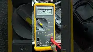 Fluke 78 multimeter resistance reading issue? #fluke #multimeter #electronics #repair #resistance