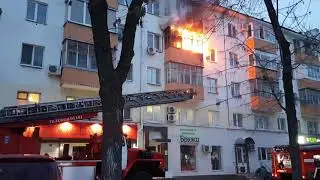 Пожар в Уфе на проспекте Октября в пятиэтажке 2018 01 25 175539