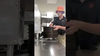 Day in the life of a little Ceasars worker #series #dayinthelife #pizza #work