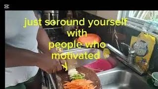 Cooking vlog//Sunday dinner/curry shrimp in coconut milk/bake chicken/gungu rice and peas/raw veg