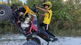 9 ANS, IL FAIT LE FOU EN 700 RAPTOR !!