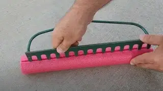 Unisci un rastrello a un tubo galleggiante: trucco geniale per il giardino!