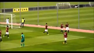David Hovorka (Sparta Prague B) scores AMAZING GOAL  with his bum ASS BUTT