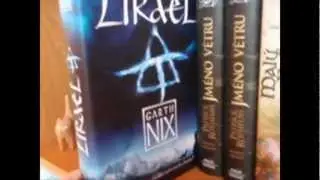 Kouzelná knihovnička (Bookshelf tour)