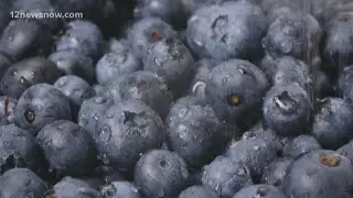 VERIFY: Should you wash produce with soap and water?