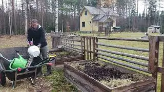 1. Vuosi Metsäpihassa: syväanalyysia ja talveen valmistautumista