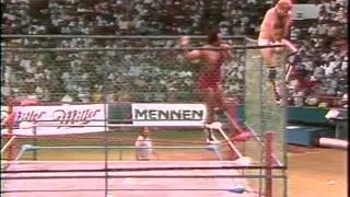 WWC: Carlos Col&oacute;n vs. Chicky Starr - Cage Match (1986)
