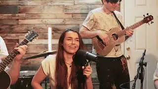 Girl Dinner - Slap Dragon (Live in studio)