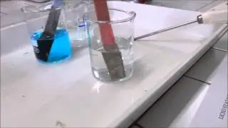REAZIONI REDOX - esperimento