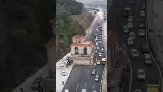 Why they don't remove Houses from the middle of highways 🛣 !!!