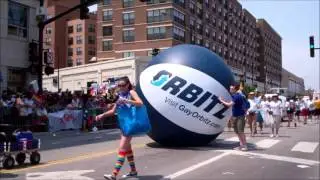 Giant Parade Balloons, Rolling Beach Balls Down a Parade, Outdoor Advertising, Advertising Balloons