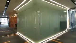 Smart glass wall for a meeting room | Eb Glass