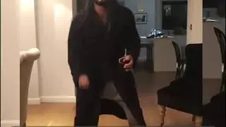 PATRICE EVRA SE ACORDO DEL BOCA RIVER DE LA LIBERTADORES TOMANDO MATE Y ESCUCHANDO CUMBIA