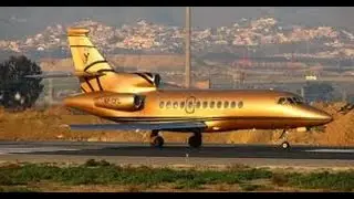 Golden Airplane IN 4K