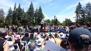 Bernie Sanders: Justice!
