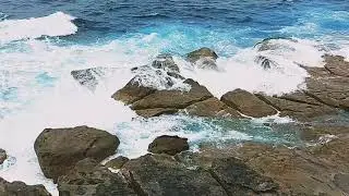 #jkwadventures #oceanwavescrashing - Ocean Waves Crashing - Bondi Beach - Sydney - Australia