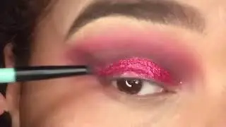Valentine's Day Crimson Crush Glitter Cut Crease |Chocolate Covered Strawberries MakeUp Look