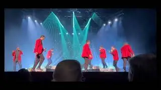 Straight No Chaser - Holiday Road - Richmond, KY - 10/26/2025 - Golden