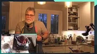 Mrs. Nghi wondered. - Come on, the daughter-in-law cooks with her mother. - felicia378