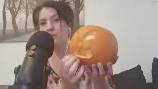 ASMR-🎃Tapar p&aring; en halloweenpumpa 🎃