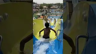 Body Slide #funnfoodwaterpark #waterpark #explorewithamrik #tunnelslide #gravityslide #enjoy #fun