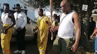 Buka uMakoti ekhala Miiiii esehamba kubo eseyogana....