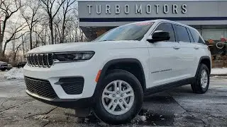 2023 Jeep Grand Cherokee Laredo 4WD 