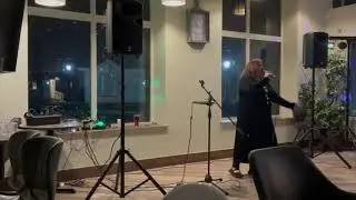 SIMONE - Suffolk based Pop & Soul singer available for Weddings, Parties & Events. (Live Footage)