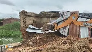 Bulldozer Action : Illegal Structures Demolished Near Ramlila Ground in City Kotwali | UP | NEWS9
