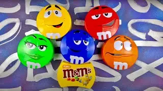 Candy Tree ASMR 🌳 | M&M&rsquo;s Lid Art, Mixing Sounds & Wooden Spoon Triggers