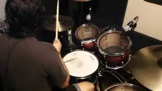 En los Montes-Bateria, drums (Marcos Witt)