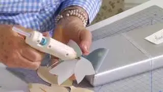 How to Make a Paper French Bow with Brenda Walton - Sizzix