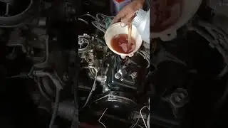 Engine oil for suzaki Mehran #auto #electrician #abdullah