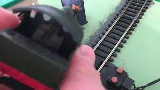 Hornby 0-4-0 in GWR green review