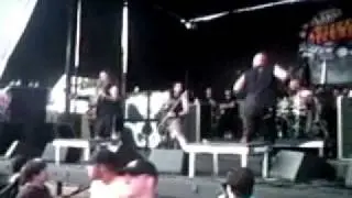 Fixation On The Darkness -- Killswitch Engage @ Warped Tour